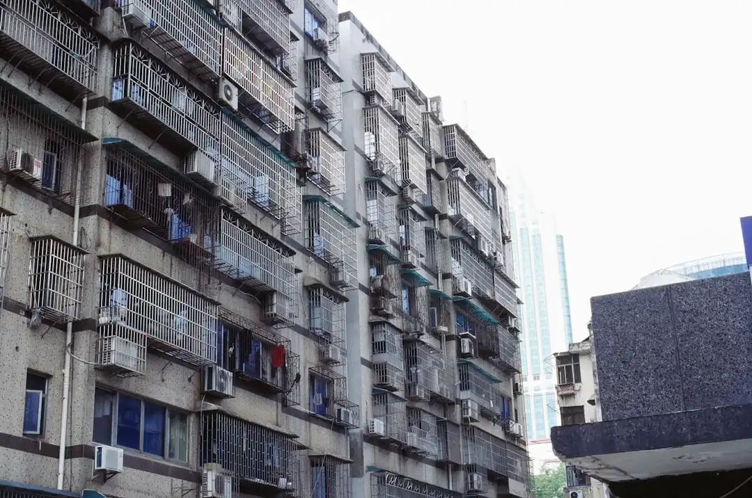 建筑消防疏散指示灯选购要点与常见误区解析